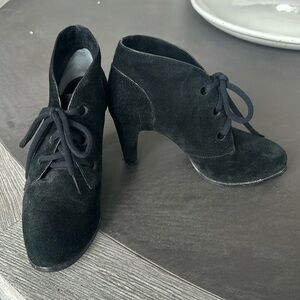 Via Spiga black suede lace up booties 6